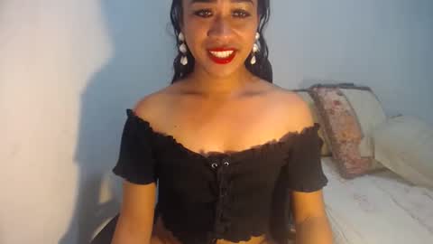 erika_madrigal online show from January 21, 4:43 am