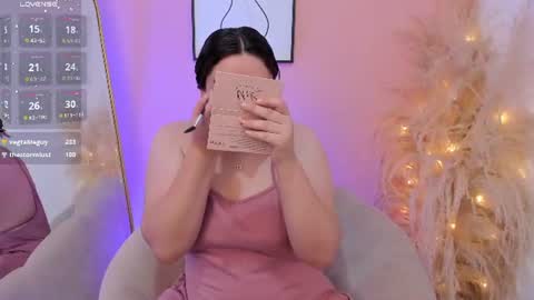 Snapshot of erika_mendez1 chatting on June 20, 10:01 pm Erika Mendez online show from June 20, 10:01 pm