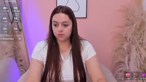 Snapshot of erika_mendez1 chatting on July 15, 7:52 pm Erika Mendez online show from July 15, 7:52 pm