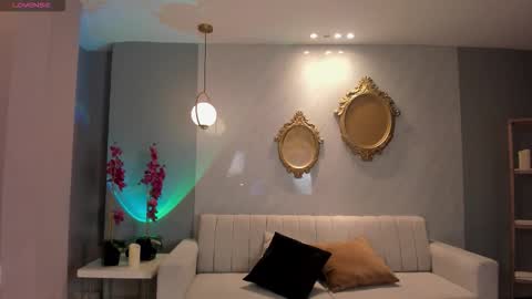 Erika Benz online show from October 8, 12:36 pm