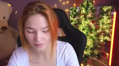 Snapshot of erikabrian chatting on December 14, 9:36 am erikabrian online show from December 14, 9:36 am