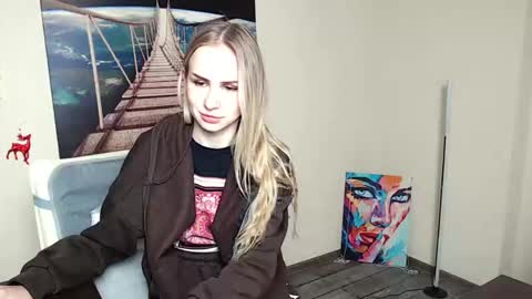 Erika online show from January 5, 5:27 pm