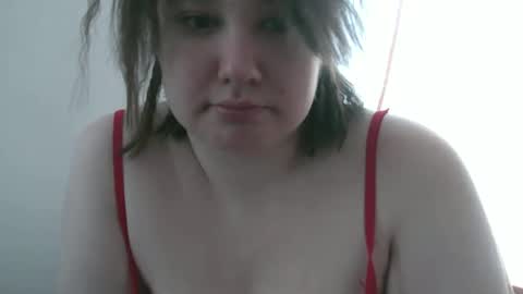 Snapshot of erikatwins chatting on February 2, 7:18 am Erika online show from February 2, 7:18 am