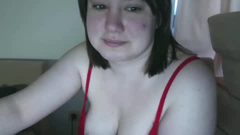 Snapshot of erikatwins chatting on February 13, 5:14 am Erika online show from February 13, 5:14 am