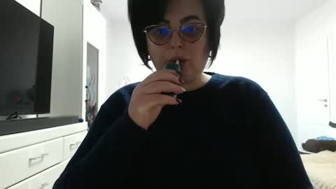 Snapshot of erikawhite54 chatting on February 1, 12:48 pm Erika online show from February 1, 12:48 pm