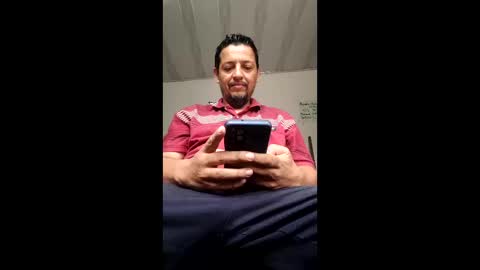 Snapshot of erikfabiandalucca chatting on February 14, 3:09 pm erik online show from February 14, 3:09 pm