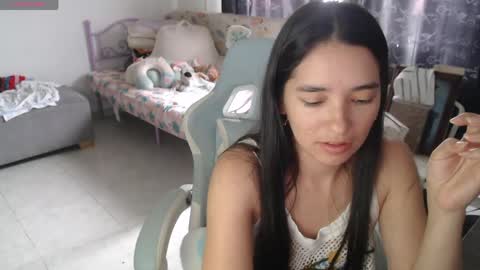 Snapshot of erina_1 chatting on May 10, 5:51 pm erina_1 online show from May 10, 5:51 pm