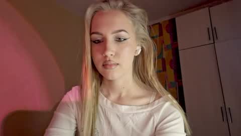 Katrin online show from June 13, 4:38 pm