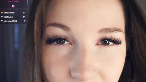 Snapshot of erlinefairall chatting on November 14, 8:02 am Erline and Monica online show from November 14, 8:02 am