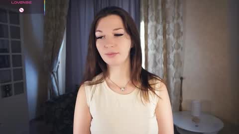 Snapshot of erlinefairall chatting on November 16, 7:14 am Erline and Monica online show from November 16, 7:14 am