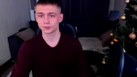 Snapshot of ermak_reborn chatting on December 18, 9:08 pm Max online show from December 18, 9:08 pm