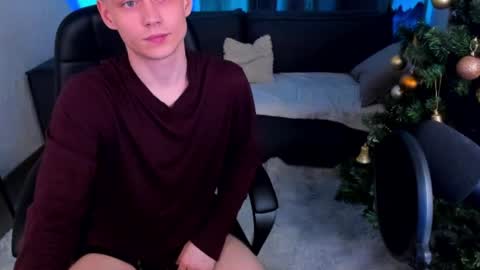 Snapshot of ermak_reborn chatting on December 19, 12:13 am Max online show from December 19, 12:13 am