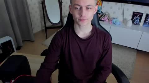 Snapshot of ermak_reborn chatting on February 23, 11:25 pm Max online show from February 23, 11:25 pm