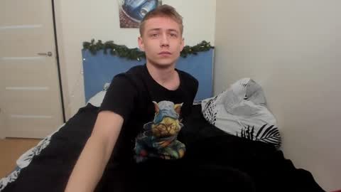 Snapshot of ermak_reborn chatting on March 9, 4:05 am Max online show from March 9, 4:05 am