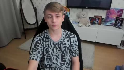 Snapshot of ermak_reborn chatting on September 27, 1:10 am Max online show from September 27, 1:10 am