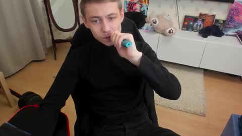 Snapshot of ermak_reborn chatting on November 27, 1:40 am Max online show from November 27, 1:40 am