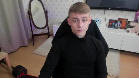 Snapshot of ermak_reborn chatting on November 30, 1:53 am Max online show from November 30, 1:53 am