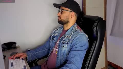 ernesto rodriguez 82 online show from October 10, 2:54 am