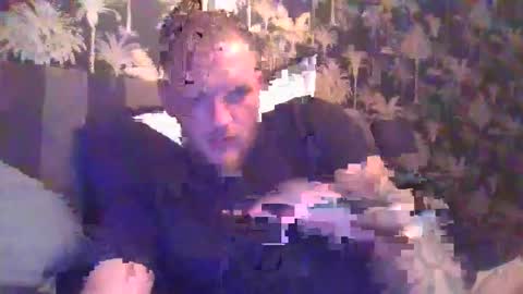 eroguy20 online show from November 5, 12:38 pm