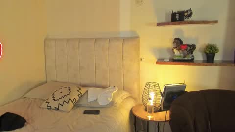 eros_becker_ online show from March 21, 8:30 am