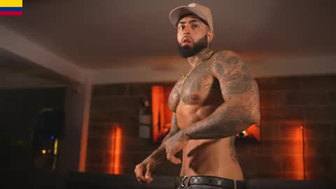 Snapshot of eros_dark_ chatting on April 21, 10:23 pm EROS DARK online show from April 21, 10:23 pm