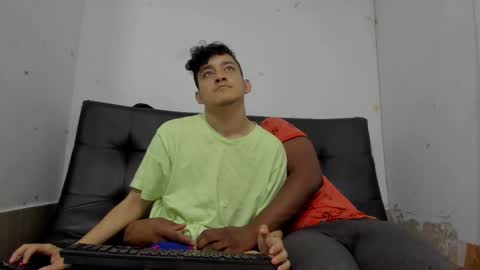 eros_fang online show from December 2, 9:47 am