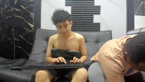 eros_fang online show from March 21, 9:36 am