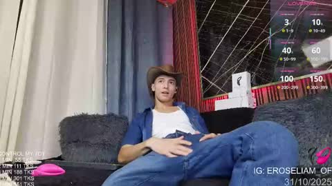 EROS ELIAM online show from November 2, 7:49 pm