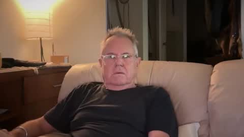 eros online show from October 26, 12:55 pm