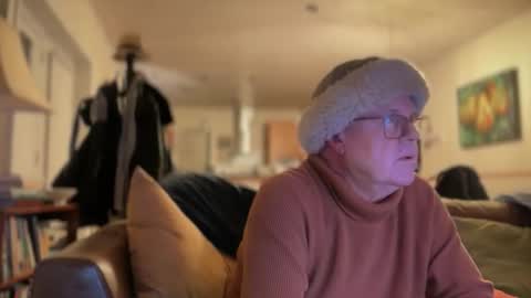 eros online show from February 4, 12:05 am