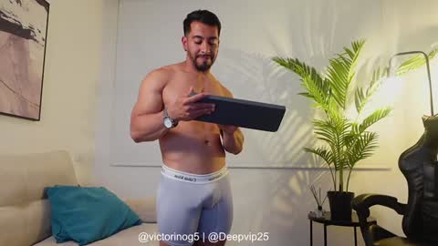 eroswolf online show from January 23, 11:36 pm