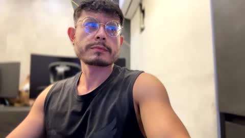 Snapshot of erotic_andrew chatting on July 13, 10:45 pm Andrew Lopez online show from July 13, 10:45 pm