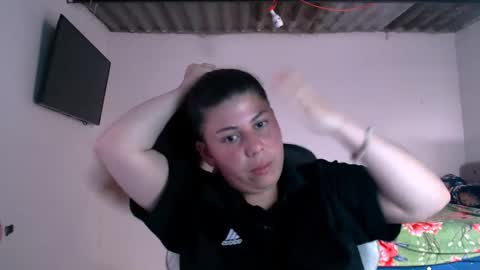 Snapshot of erotic_katia chatting on April 22, 6:42 pm Sara online show from April 22, 6:42 pm