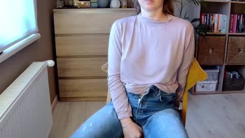 Melissa   online show from December 17, 1:05 pm