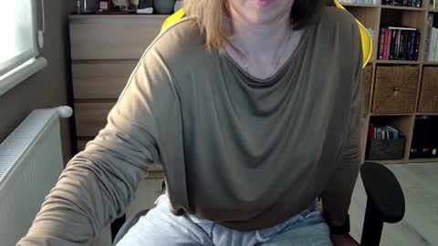 Melissa   online show from February 13, 3:24 pm