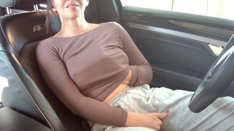 Melissa   online show from September 26, 11:36 am