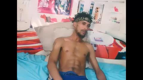 Liam online show from March 5, 6:04 pm