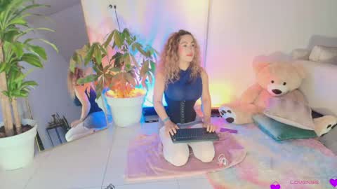 TINY  online show from May 23, 3:34 am