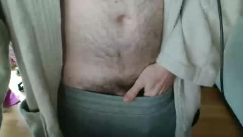 Erzzoo online show from January 18, 1:37 pm