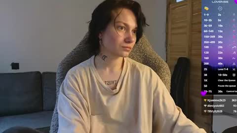 esajukyy online show from March 29, 9:09 am