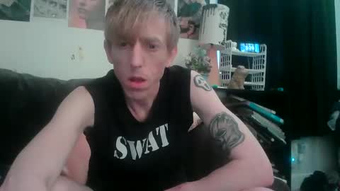 esc del online show from March 5, 10:21 pm