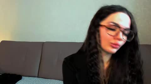 Esenya online show from November 9, 6:23 am