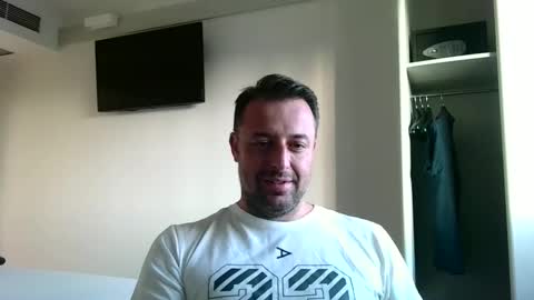 Snapshot of esibizionista_91 chatting on October 15, 4:40 pm esibizionista 91 online show from October 15, 4:40 pm