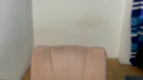 Snapshot of eskol212 chatting on May 24, 10:15 pm eskol212 online show from May 24, 10:15 pm
