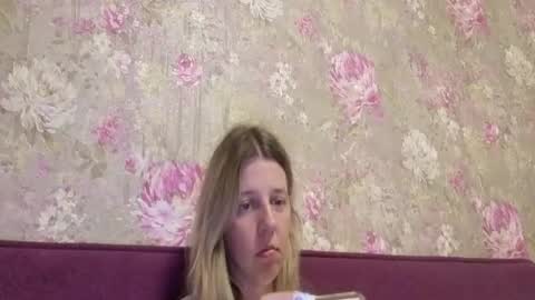 esma347866 online show from July 9, 9:41 pm