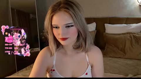 Esme online show from September 27, 4:28 am