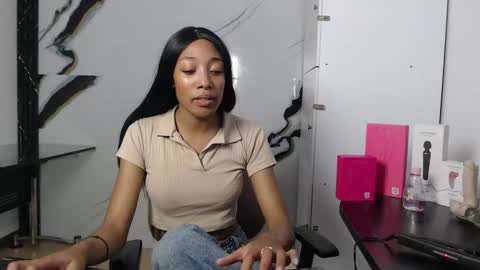 esmeralda_bk online show from September 29, 9:52 pm