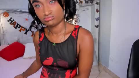 Snapshot of esmeraldanyx chatting on October 27, 8:57 pm esmeraldanyx online show from October 27, 8:57 pm