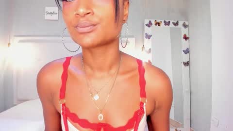 Snapshot of esmeraldanyx chatting on November 18, 8:57 pm esmeraldanyx online show from November 18, 8:57 pm