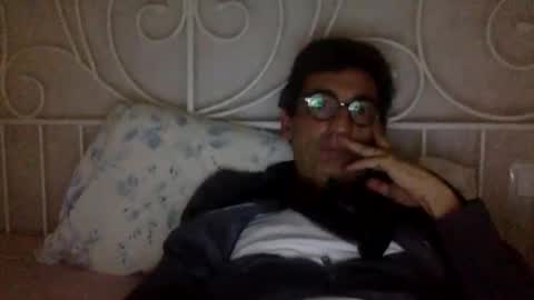 espanol46 online show from April 3, 12:30 am